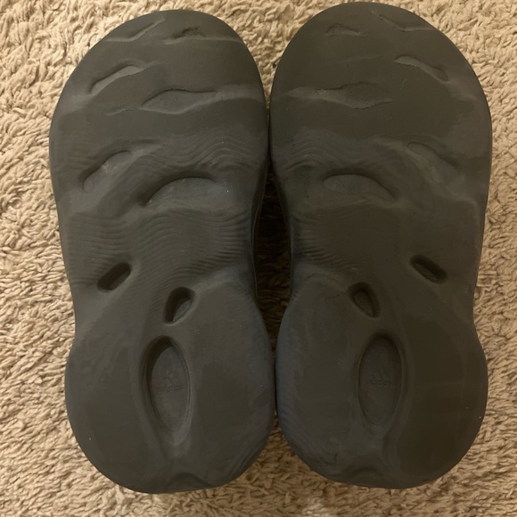 Kids Black Slip-On Shoes main image 4
